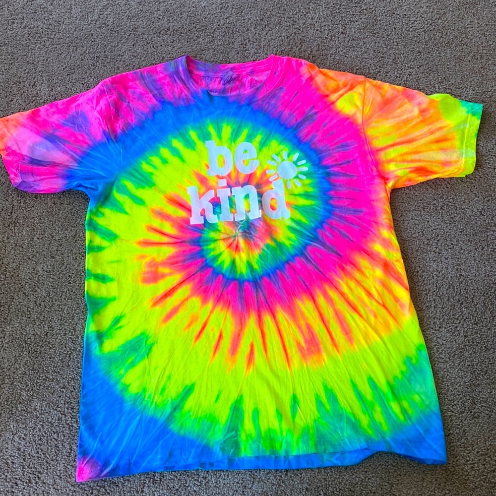 Be Kind T Shirt Size L